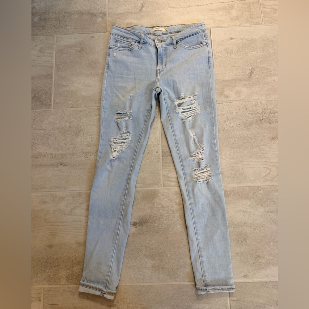 Levi 711 Skinny Distressed